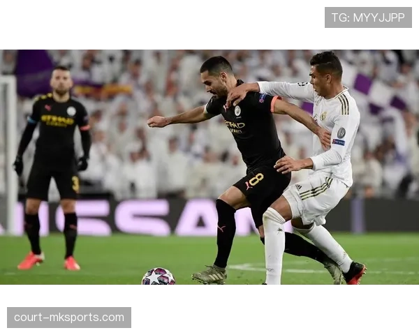 卡塞米罗以出色防守表现稳固后防，持续成为球队坚实保障