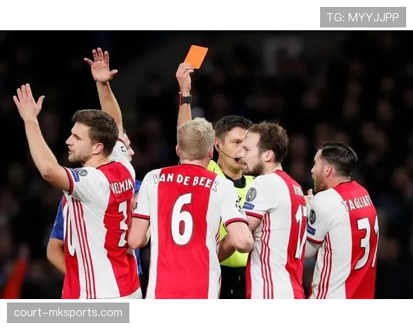 埃因霍温新赛季阵容升级,强势冲击巅峰 埃因霍温新赛季阵容升级,强势冲击巅峰